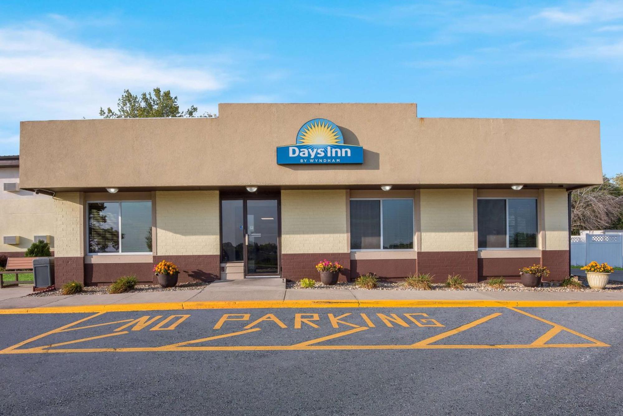 Days Inn By Wyndham Newton Exterior foto